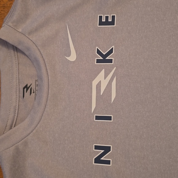 NIKE BRAND BOYS 2 PIECE GRAY AND BLUE SIGNATURE SHORT SET SIZE 4T 3-4 YEAR OLD - Picture 4 of 16